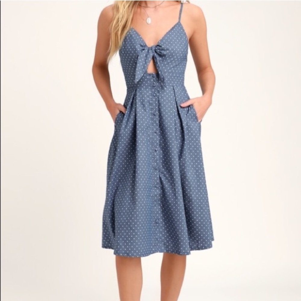NWOT Lulus polka dot tie front midi dress